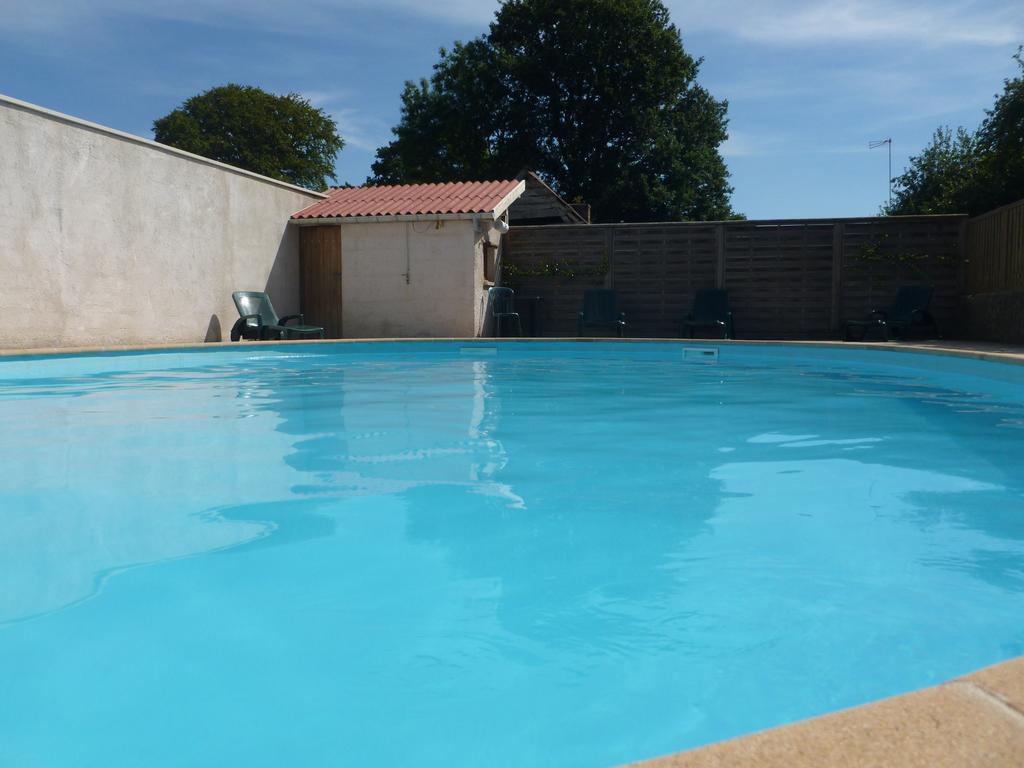 Manoir De La Foulerie Bed & Breakfast Ancteville Bagian luar foto