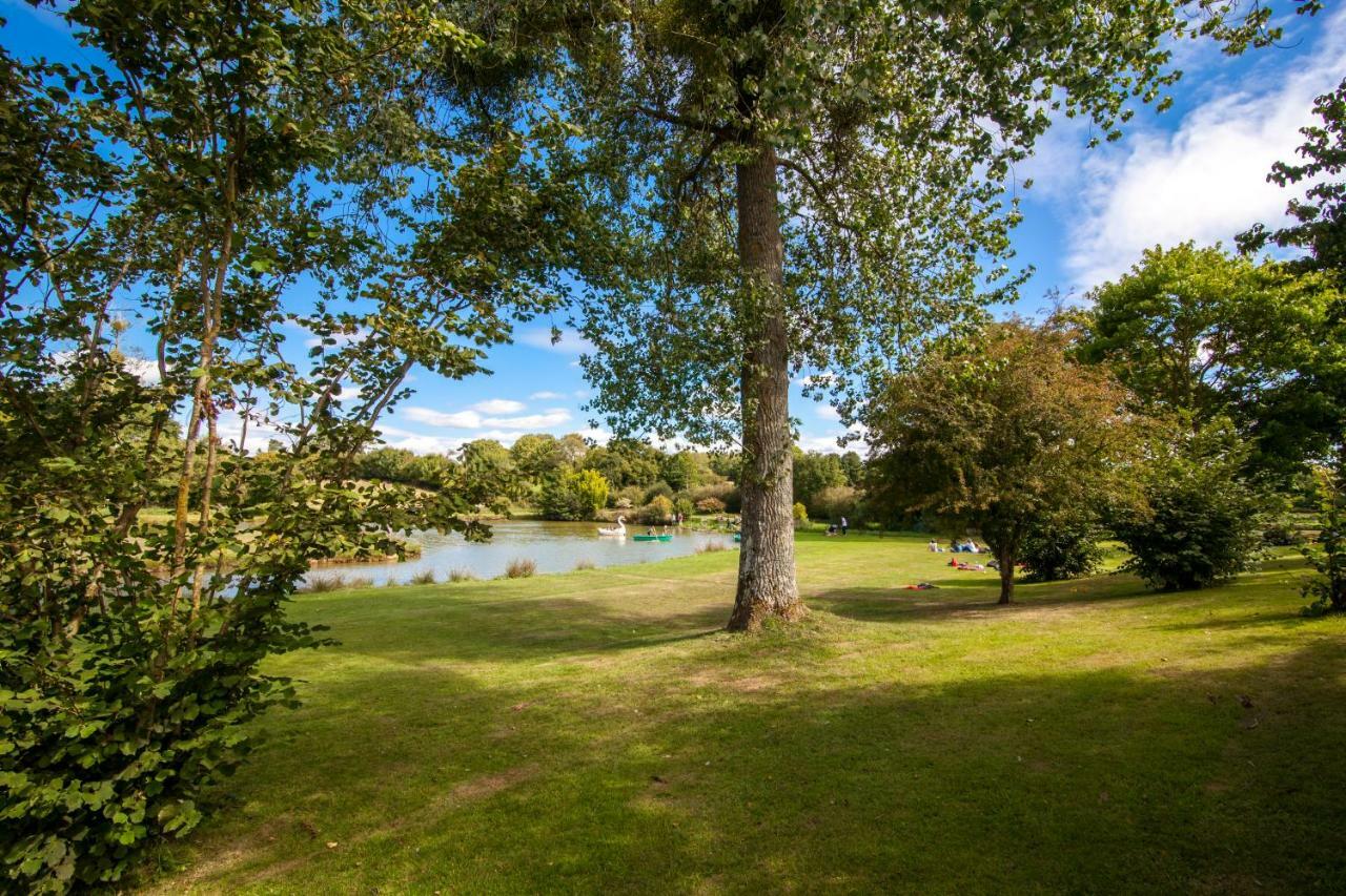 Manoir De La Foulerie Bed & Breakfast Ancteville Bagian luar foto