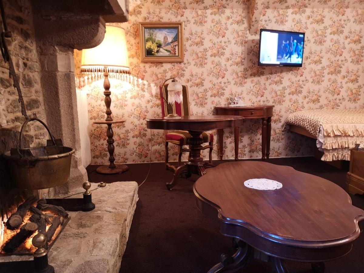 Manoir De La Foulerie Bed & Breakfast Ancteville Bagian luar foto